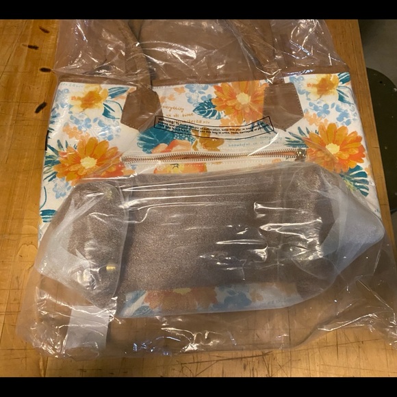 Mary and Martha Tote - Brand New - Picture 3 of 5